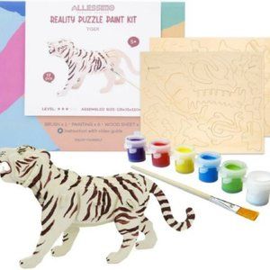 Reality 3D Wooden Puzzle 17pcs Model Paint Kit